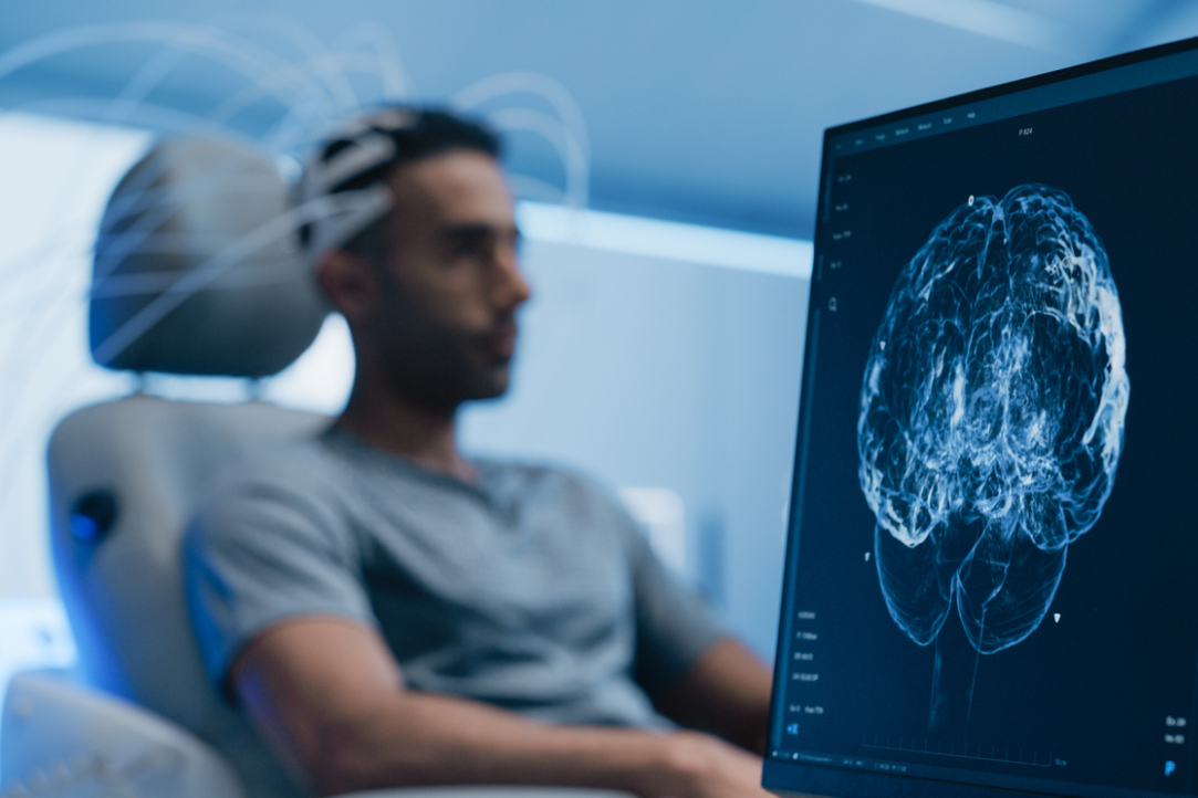 Ученые ВШЭ показали, как с помощью МЭГ точнее картировать речь в мозге